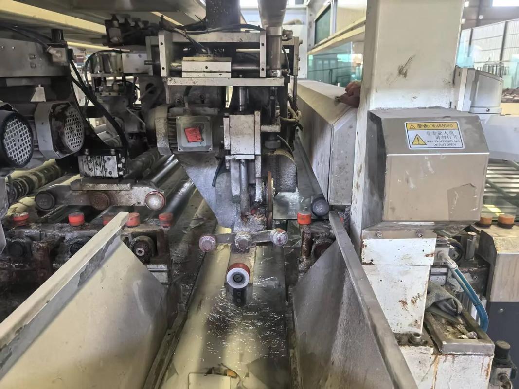 22年亚龙2.5米四边磨三梁四磨头带除膜清洗机设备详情介绍